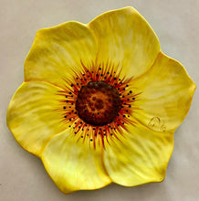Load image into Gallery viewer, Seasonal Blooms Dinner 10&quot;
